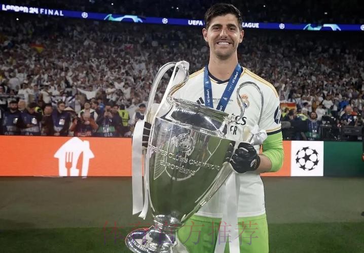 库尔图瓦:我们会在皇马再次看到最好的阿扎尔 库尔图瓦:我们会在皇马再次看到最好的阿扎尔